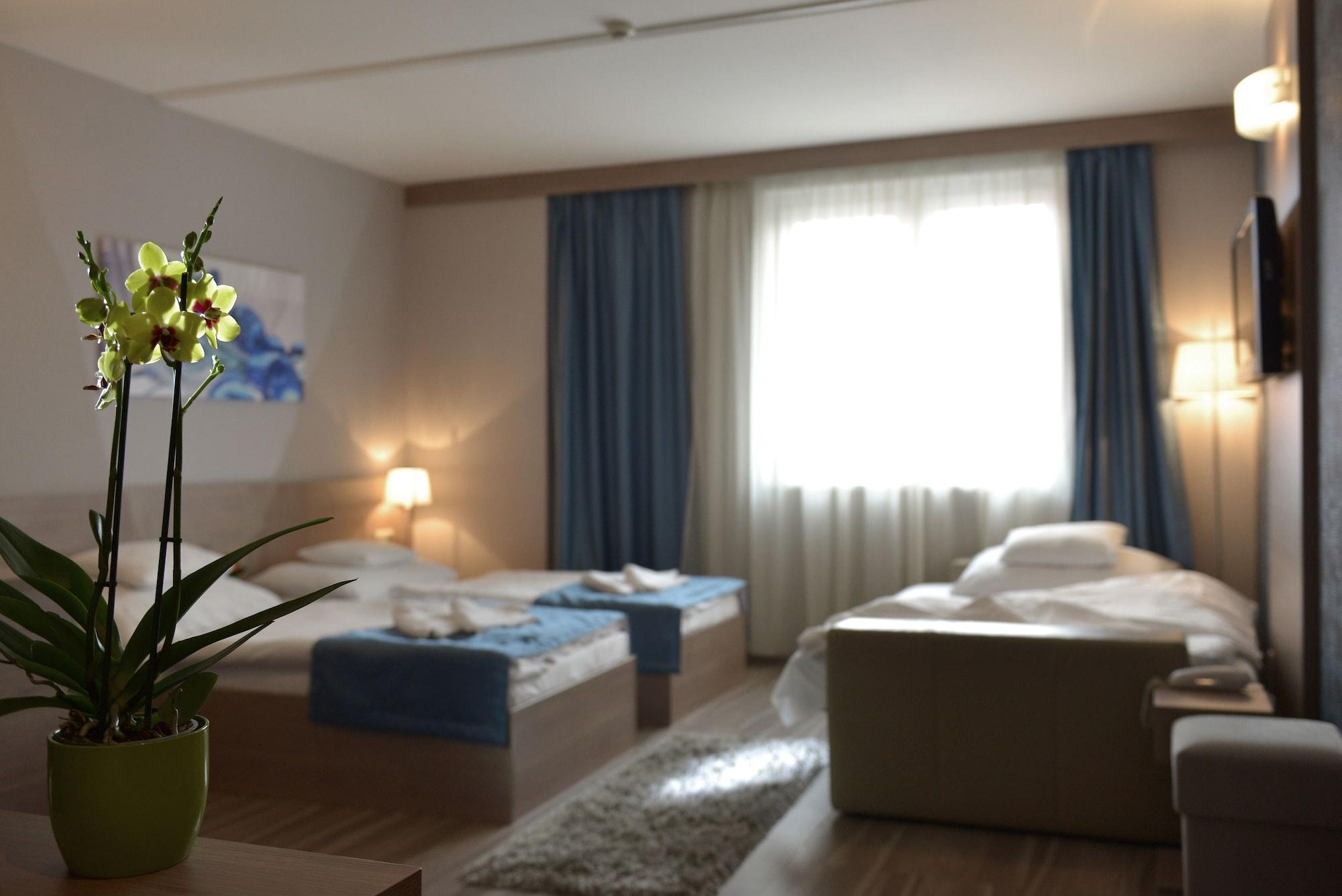 Vitta Hotel Superior Budapest Bagian luar foto