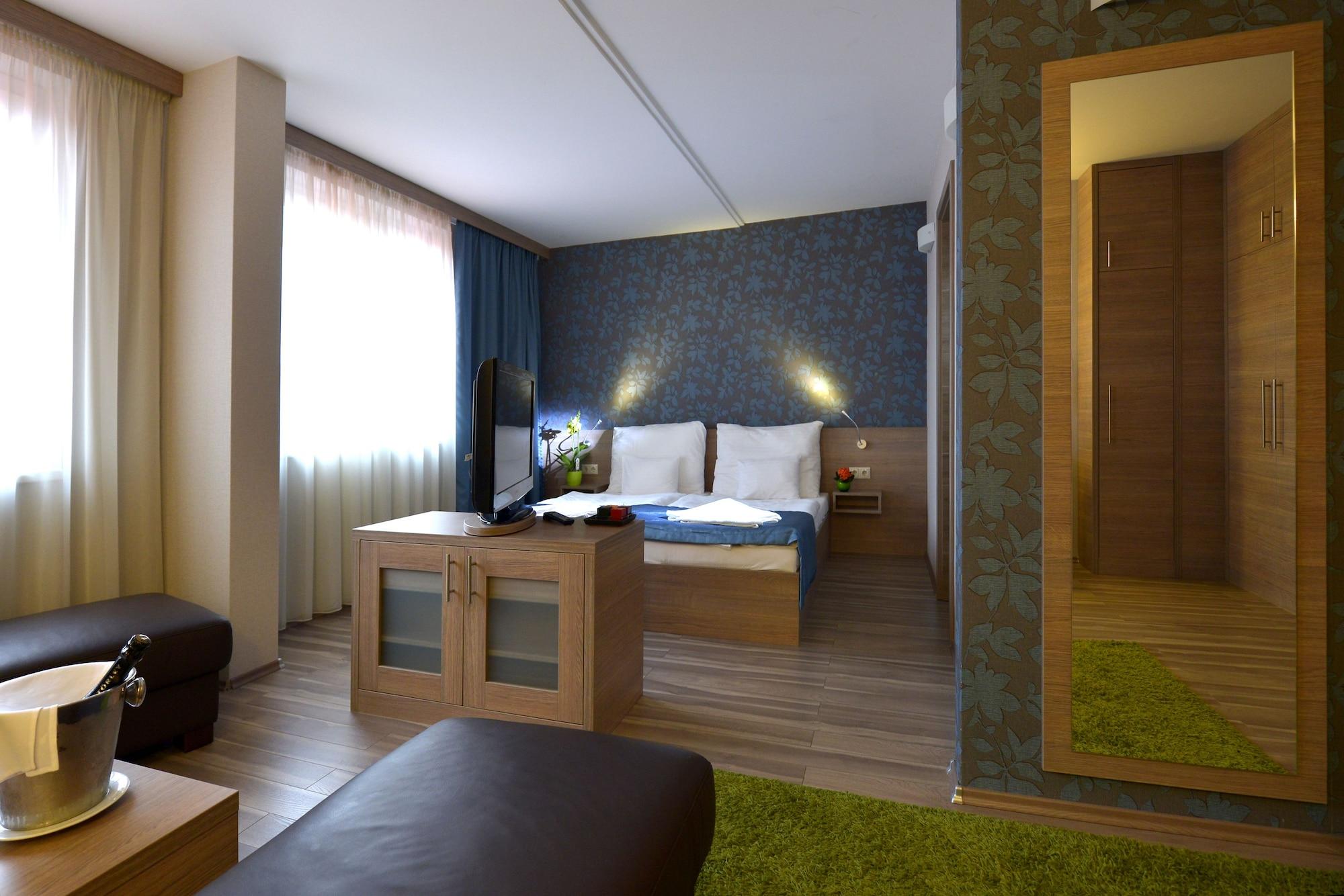 Vitta Hotel Superior Budapest Bagian luar foto