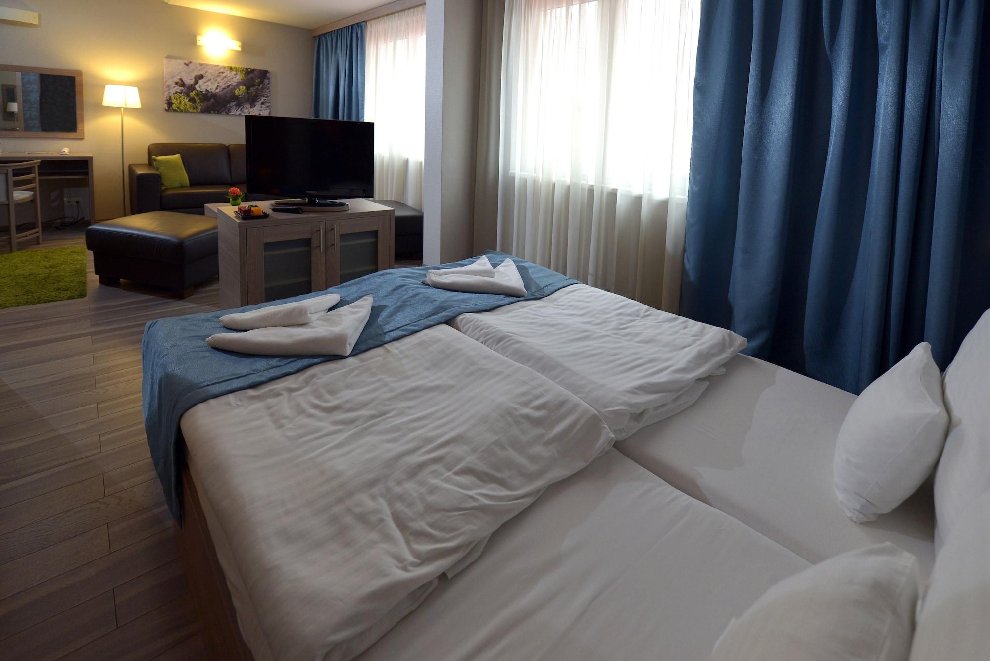 Vitta Hotel Superior Budapest Bagian luar foto
