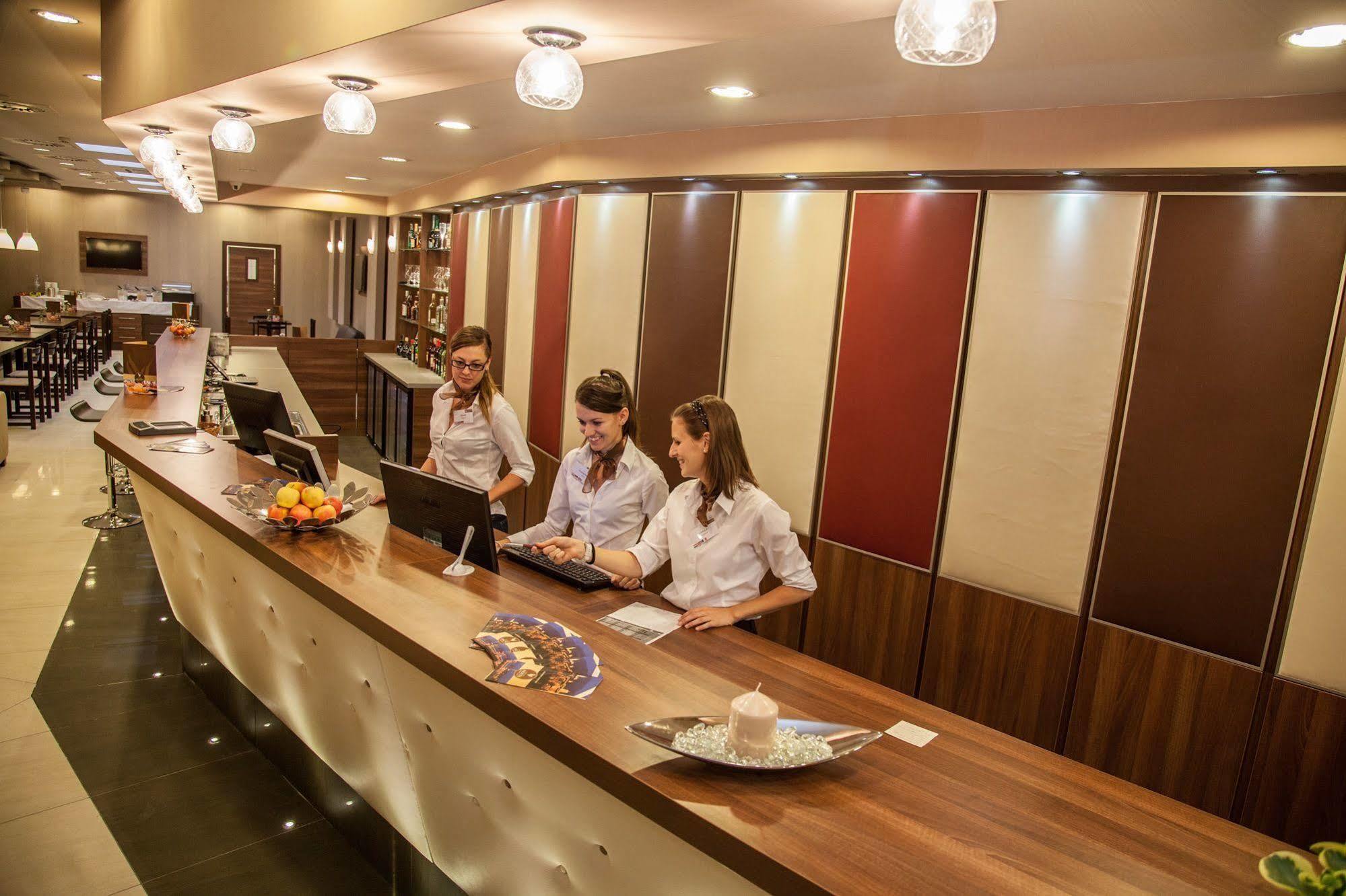 Vitta Hotel Superior Budapest Restoran foto